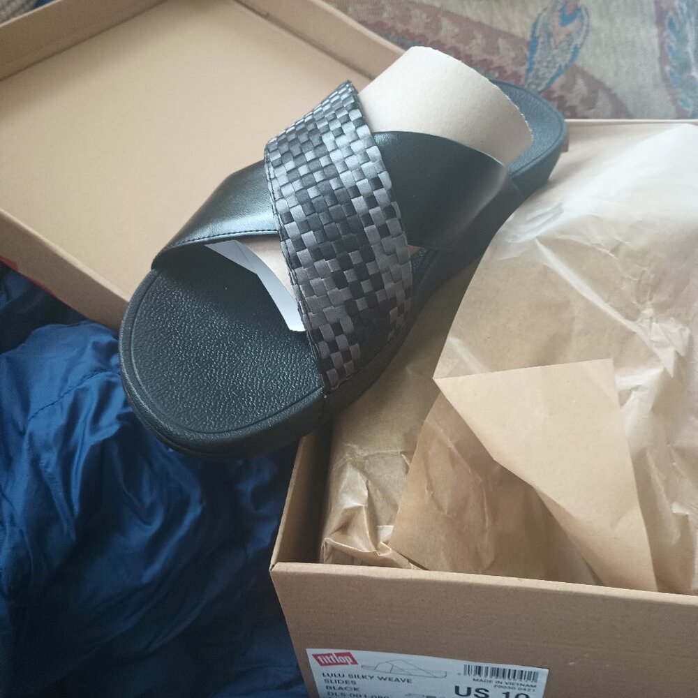 Fitflop Lulu Silky Weave Black size 10